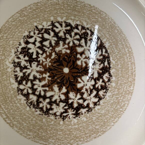 Vtg Royal China Omegastone Snowflower Cream Brown Boho Dinner Plates Set of 4 - Picture 4 of 6